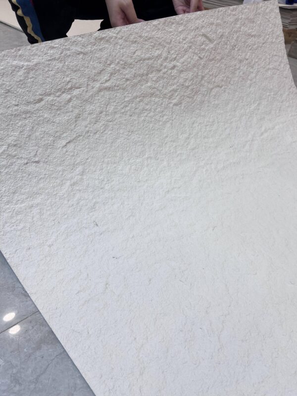 Lightweight, Water-Repellent, Breathable and Fire-Resistant Soft Porcelain Pure White Woolen Surface